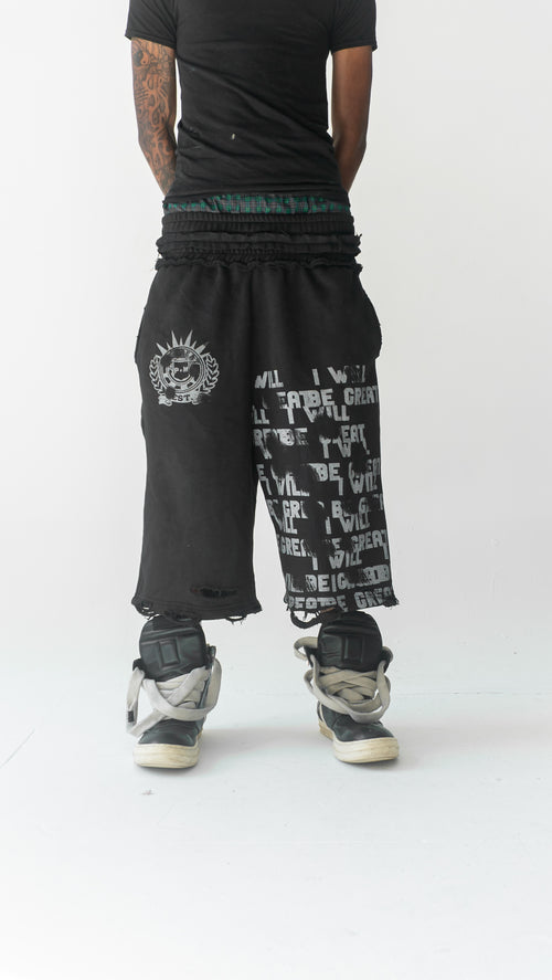 3/4 BLACK "BE GREAT" SHORTS